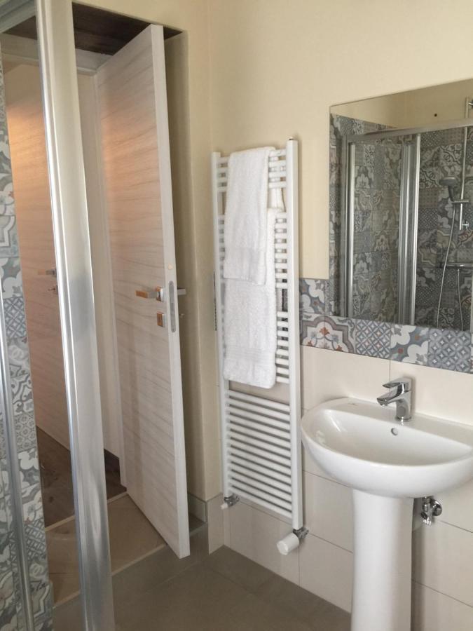 Delzanno Hotel Варало Екстериор снимка